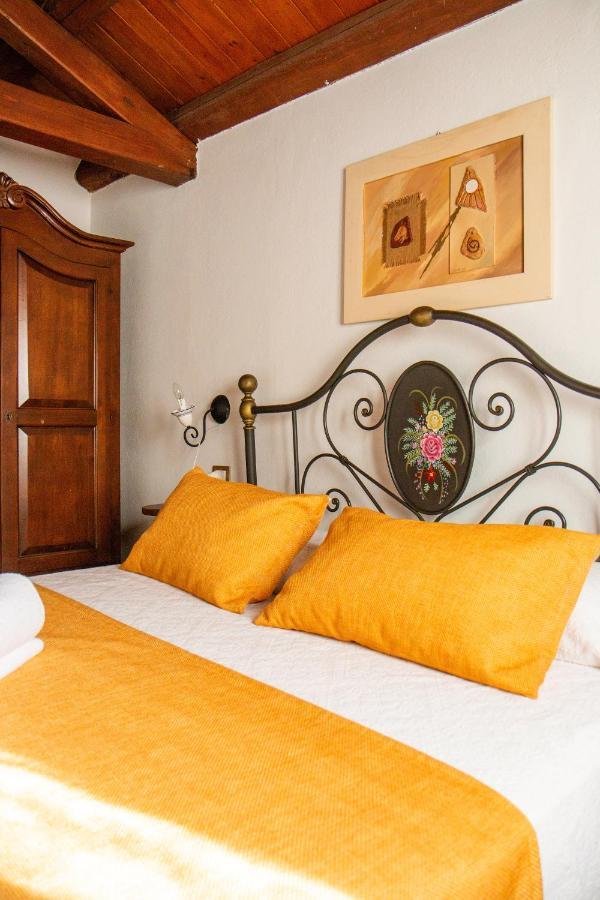 S'Ammentu House Hotel Боза Екстериор снимка