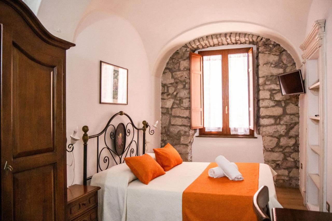 S'Ammentu House Hotel Боза Екстериор снимка
