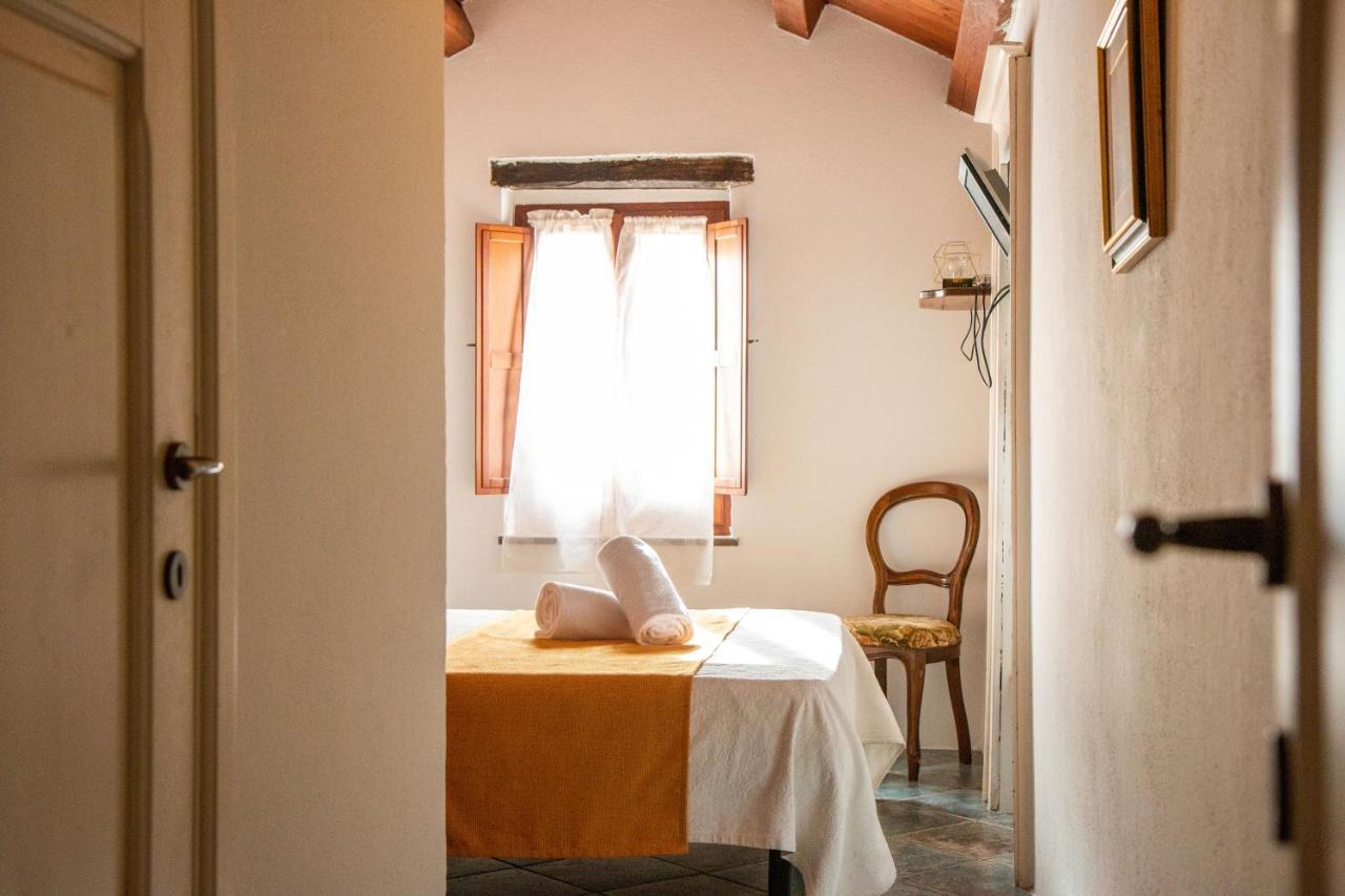 S'Ammentu House Hotel Боза Екстериор снимка