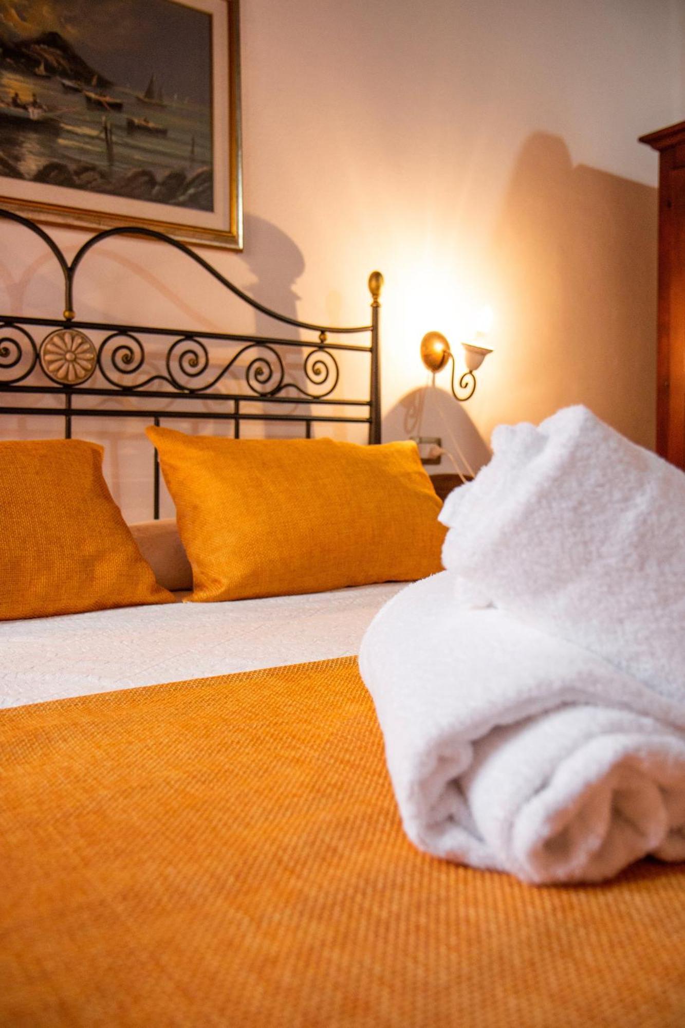S'Ammentu House Hotel Боза Екстериор снимка